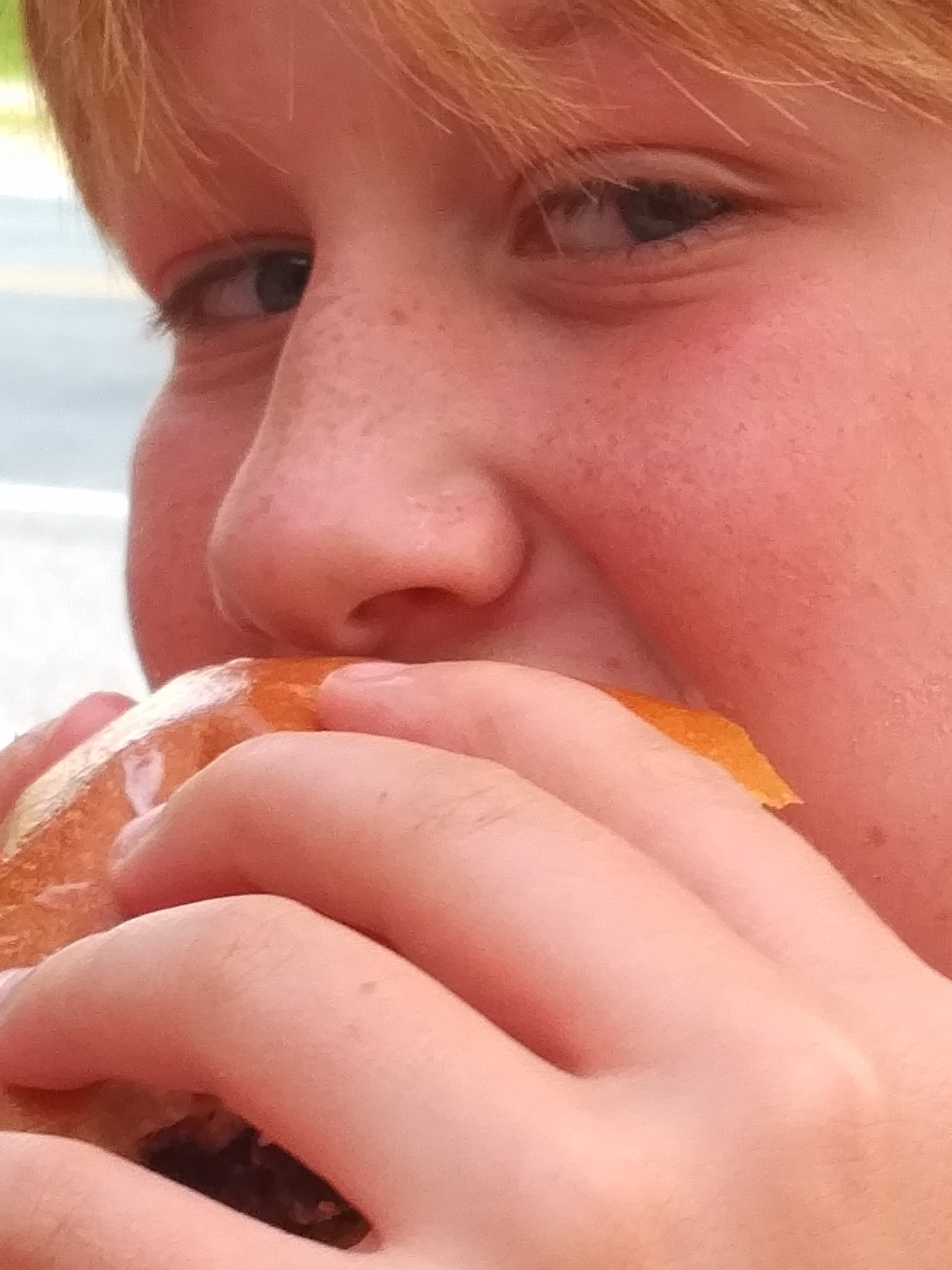 Jack eating hamburger - IMG_20160715_2007410